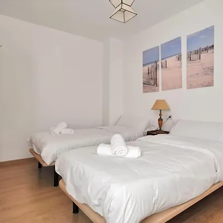 Apartman En El Centro De San Pedro Alcantara - La Libertad 3 5 4