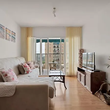 Apartman En El Centro De San Pedro Alcantara - La Libertad 3 5 4